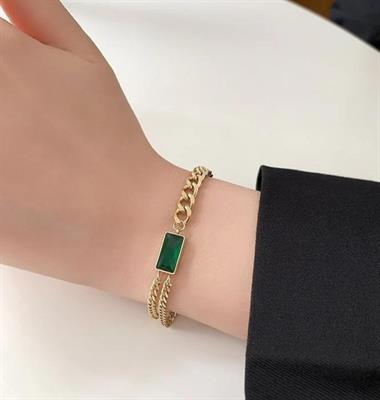 Green Baguette Hand Bracelet Openable