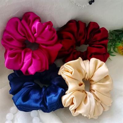 Pack of 4 Scrunchies - Trendy Accessories