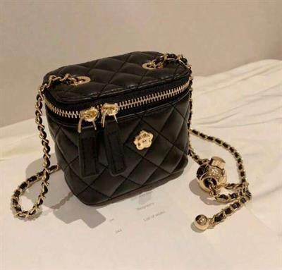 Shein Rhombic Chain Box Bag