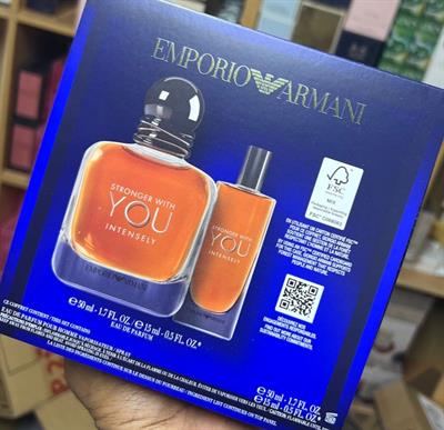 Armani Stronger with you Intensely Gift Set 