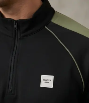 Altitude Half-Zip(Stealth Black) - Angle 3