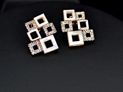 18K Rose Gold Plated Hollowed Shells and Crystals